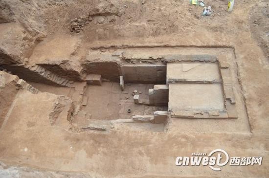 Toàn cảnh khu mộ cổ được khai quật